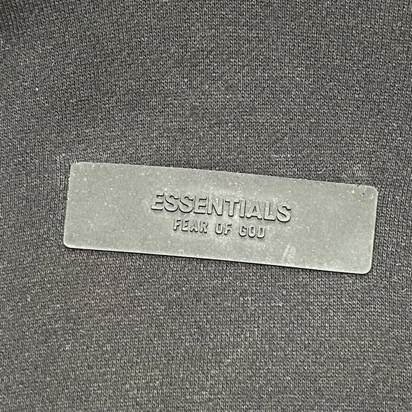 Fear of God ESSENTIALS Black Elasticized Hoodie - Picture 4 of 6